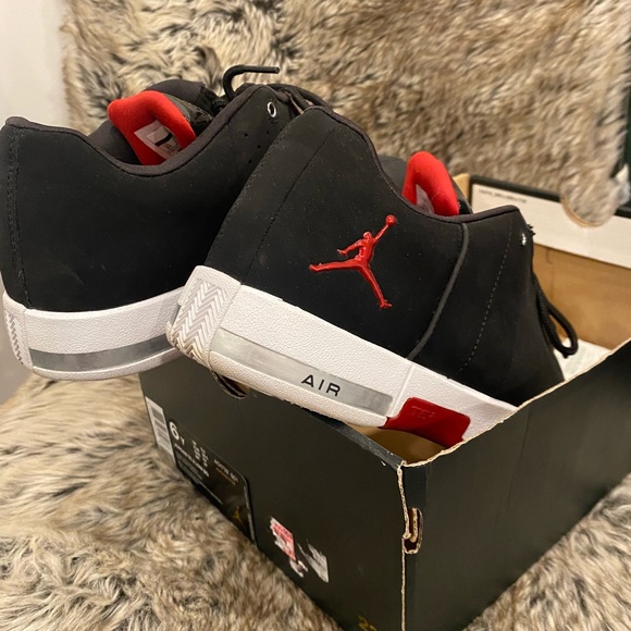 SOLD - Jordan TE 2 Low BG 6Y - Picture 2 of 6